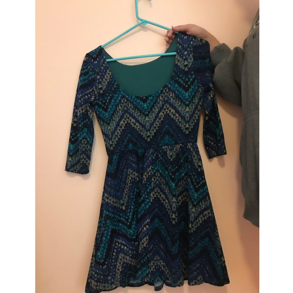 Dress - Picture 2 of 2